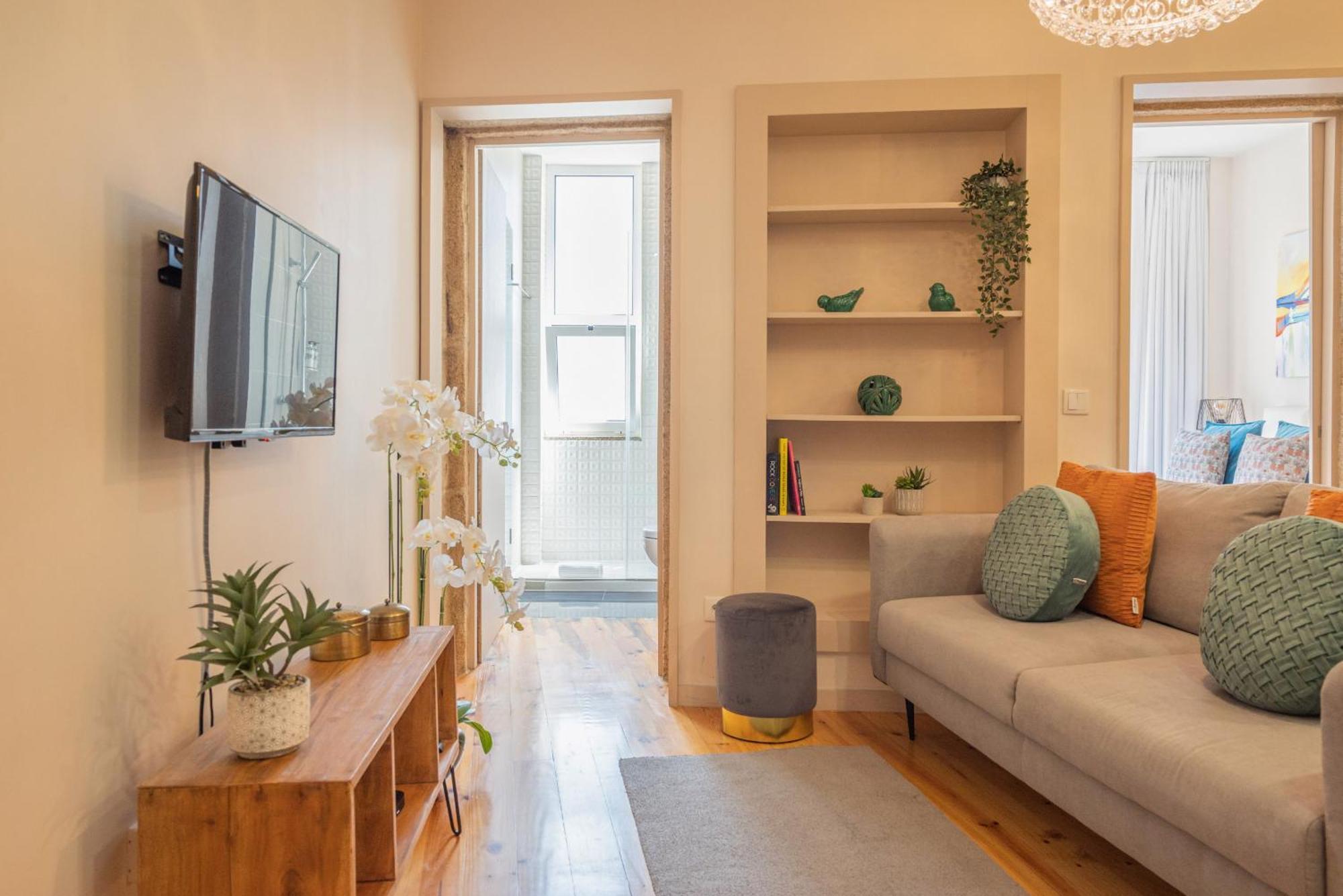 Lovely Charm House Downtown Near Metro With Ac Apartamento Porto